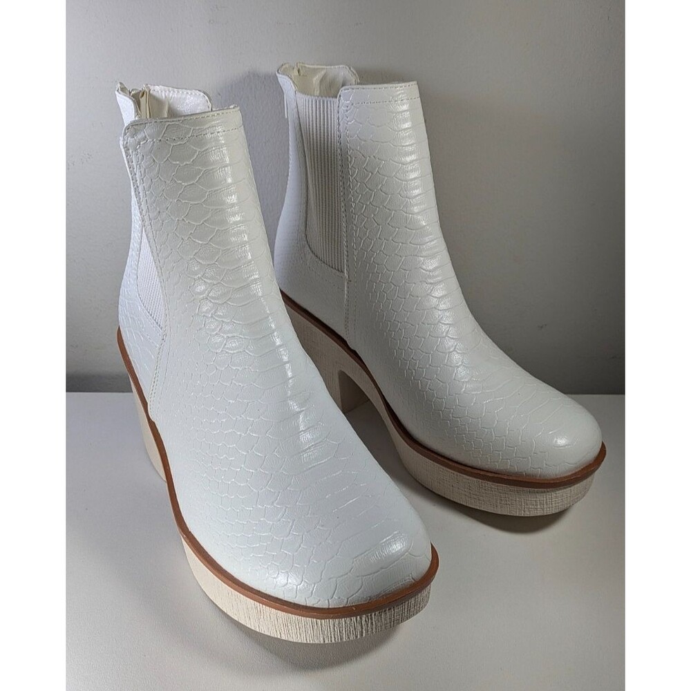 Pierre Dumas Clue-7 Platform Ankle Boots Womens Size 8 White Snakeskin Back Zip
